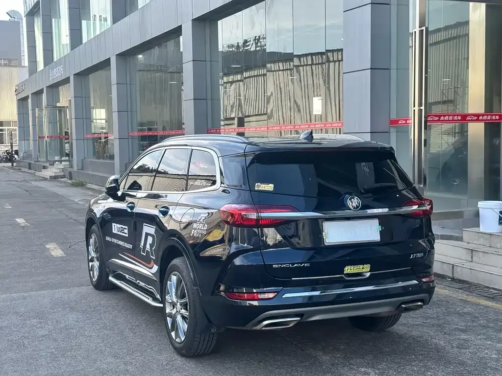 Buick Enclave — фото 5