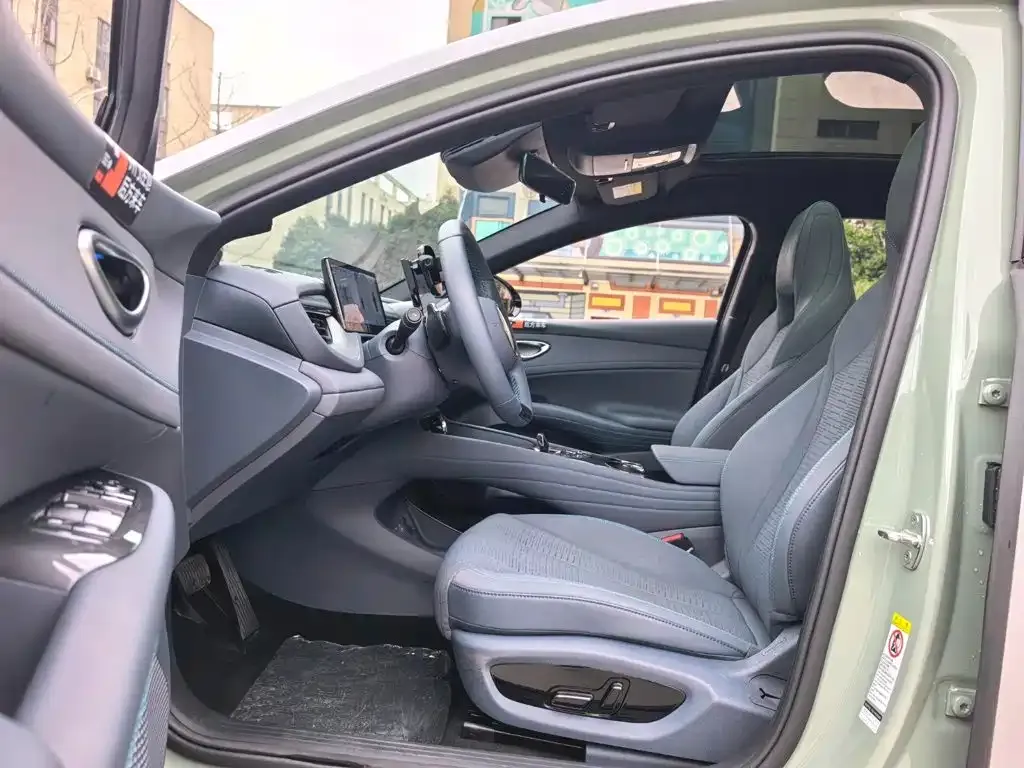 BYD Seal 06GT — фото 4