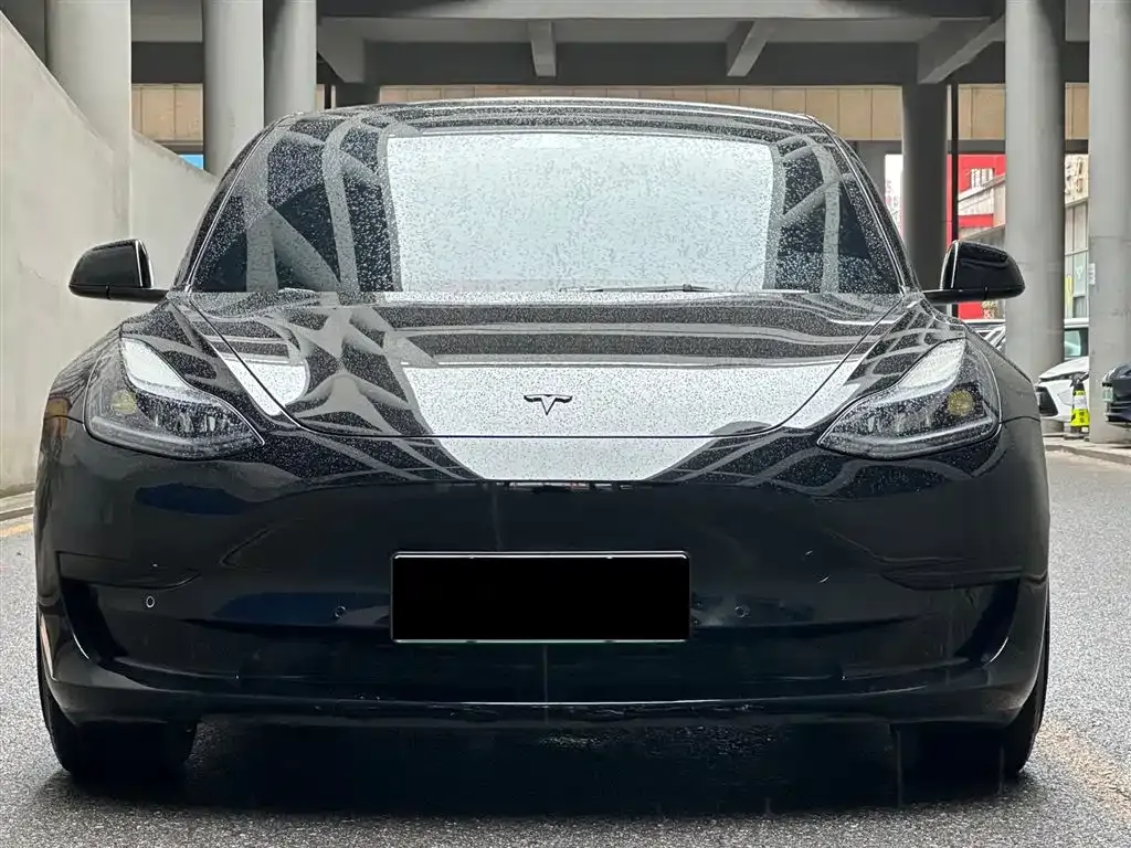 Tesla Model 3 — фото 5