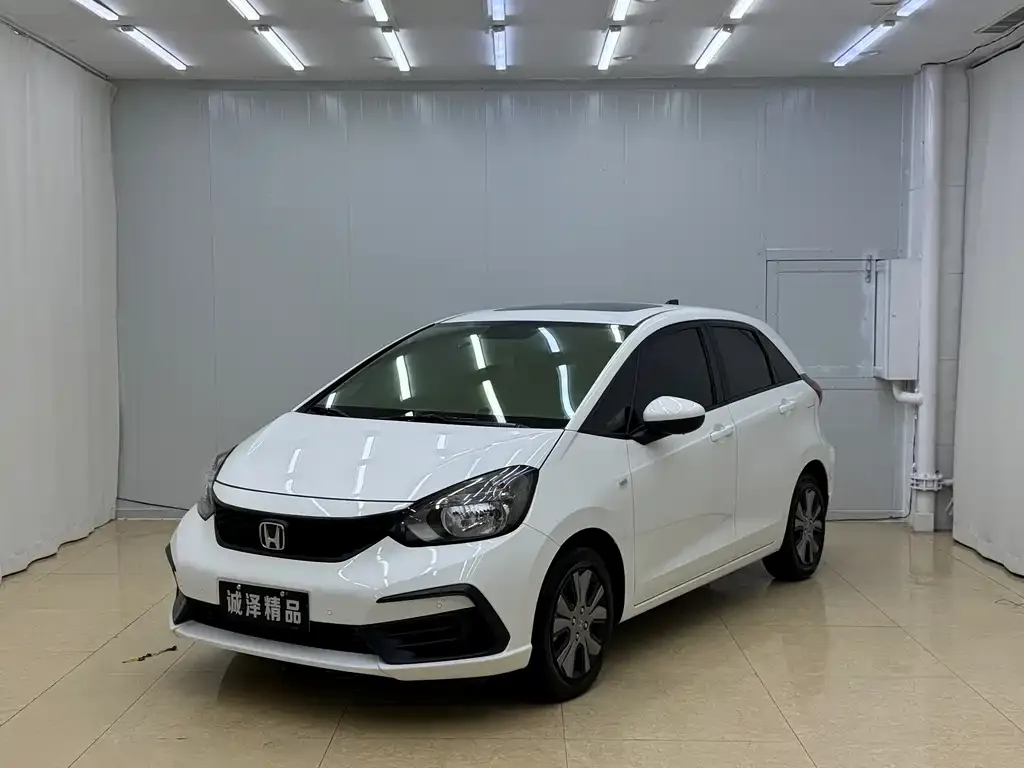 Honda Fit — фото 1