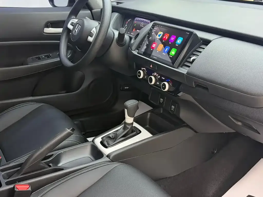 Honda Fit — фото 6