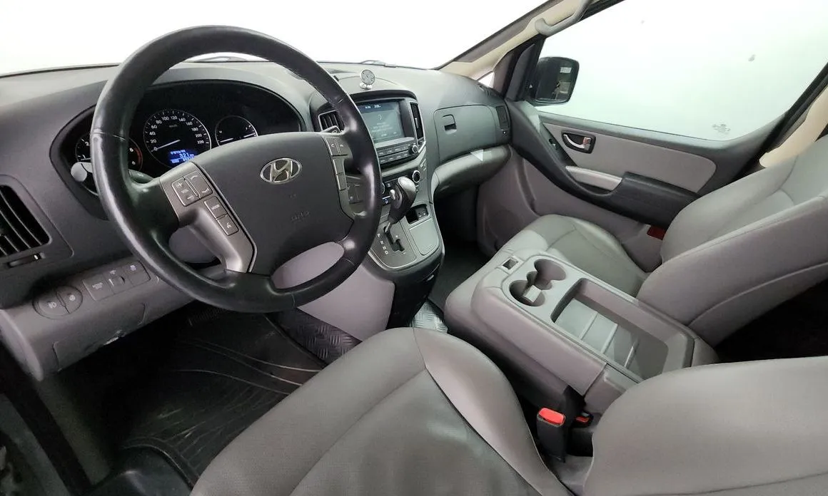 Hyundai Starex — фото 9