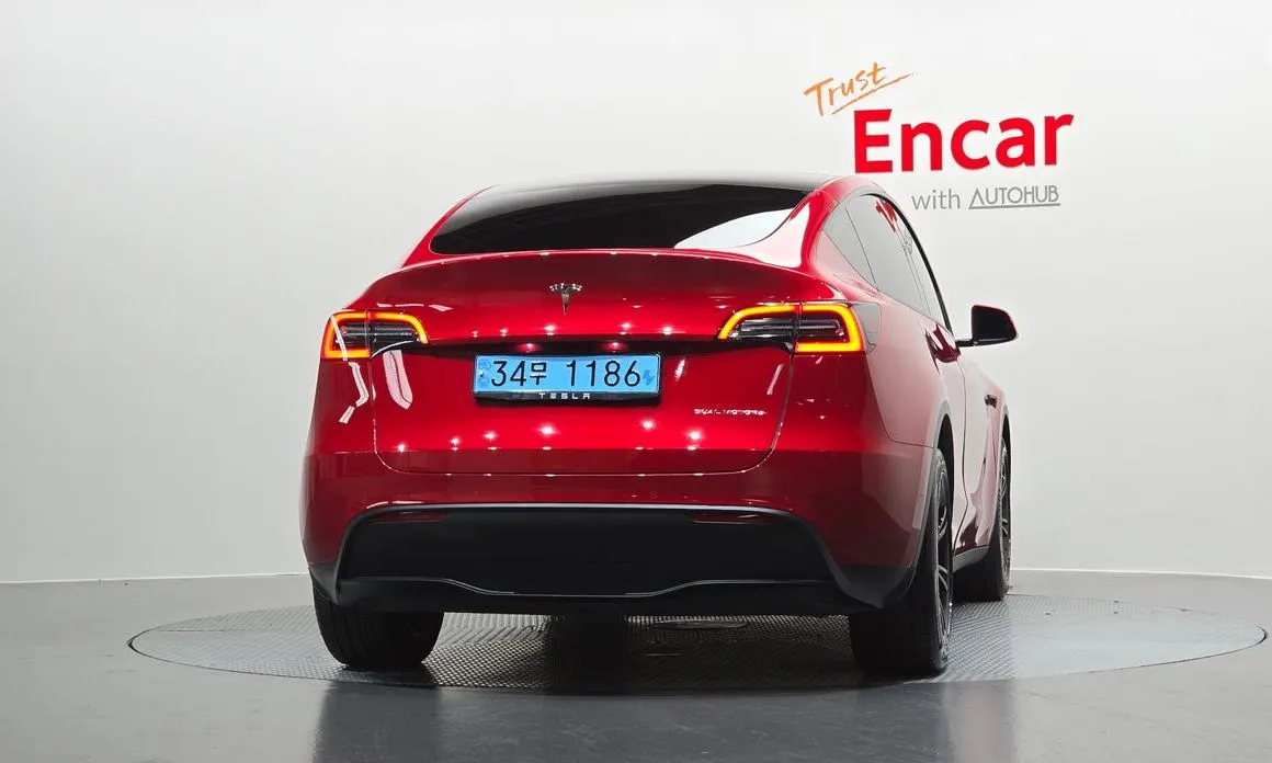 Tesla Model Y — фото 7