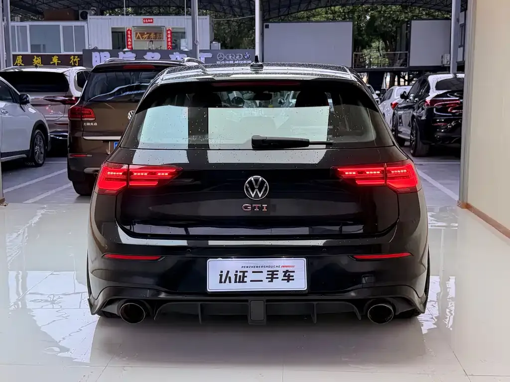 Volkswagen Golf GTI — фото 3