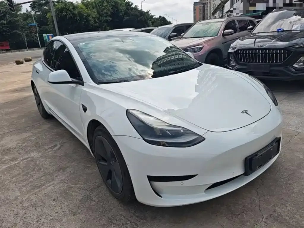 Tesla Model 3 — фото 6