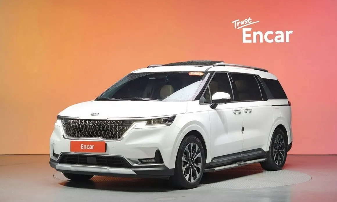 Kia Carnival — фото 1
