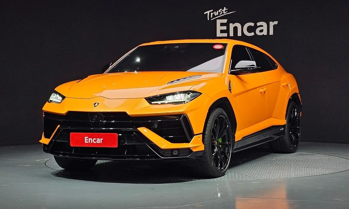 Lamborghini Urus — фото 1