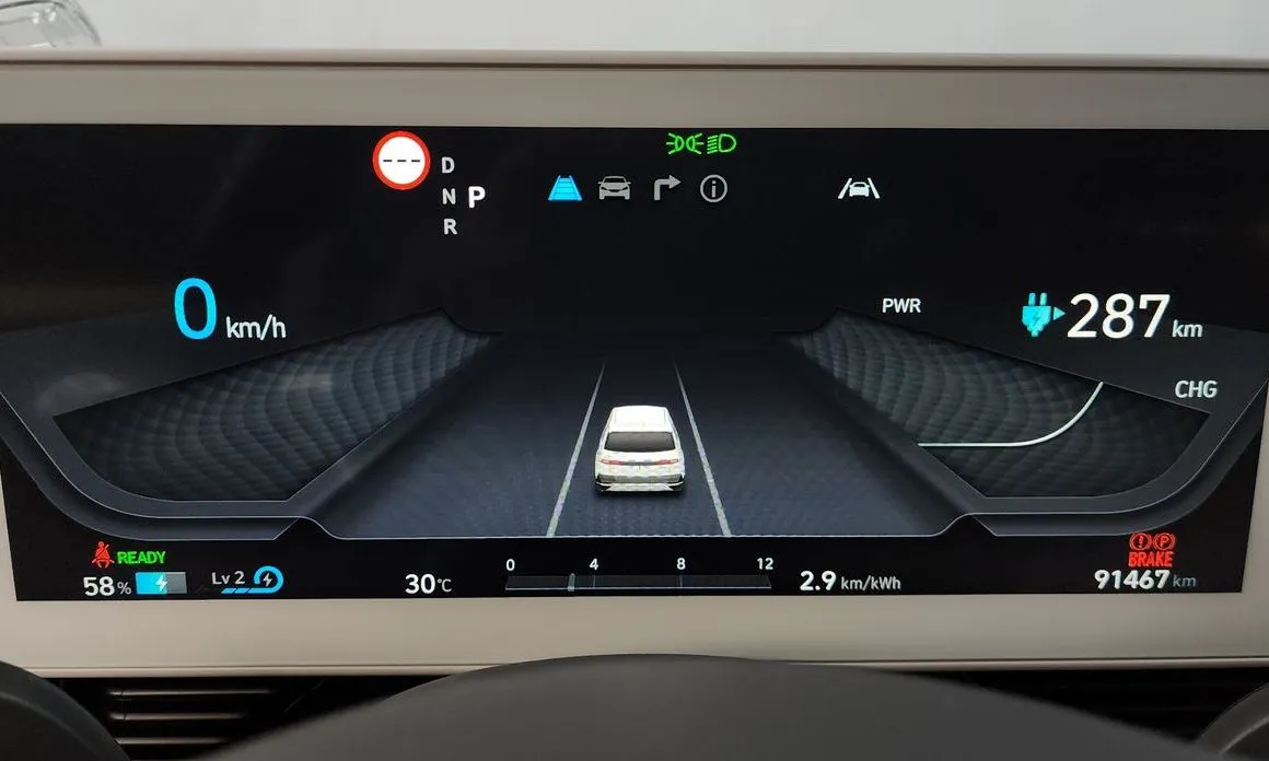 Hyundai Ioniq5 — фото 8