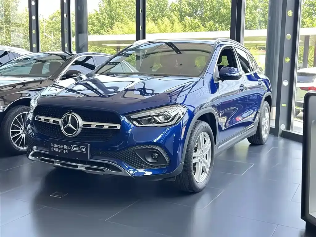 Mercedes-Benz GLA — фото 1