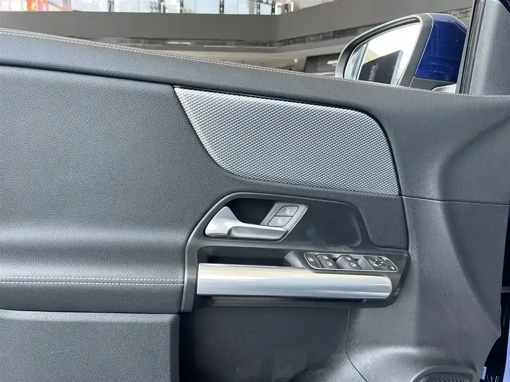 Mercedes-Benz GLA — фото 7