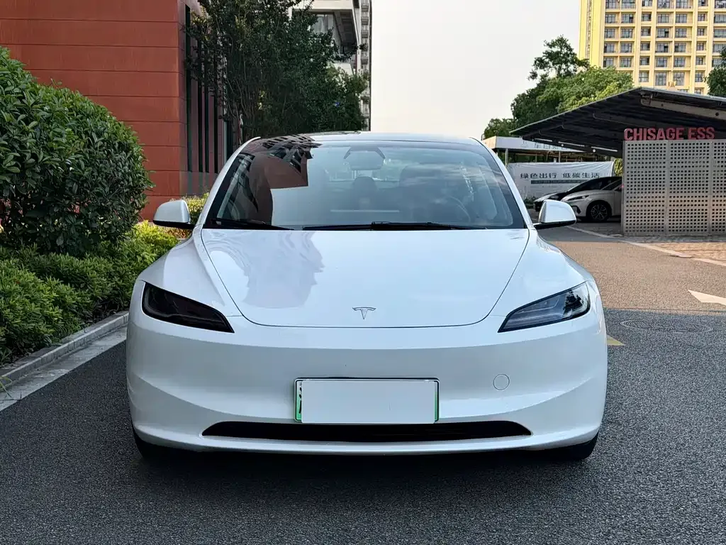 Tesla Model 3 2024 из CN, фото 8
