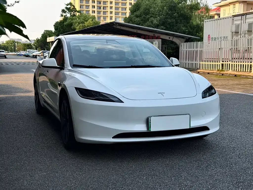 Tesla Model 3 2024 из CN, фото 9