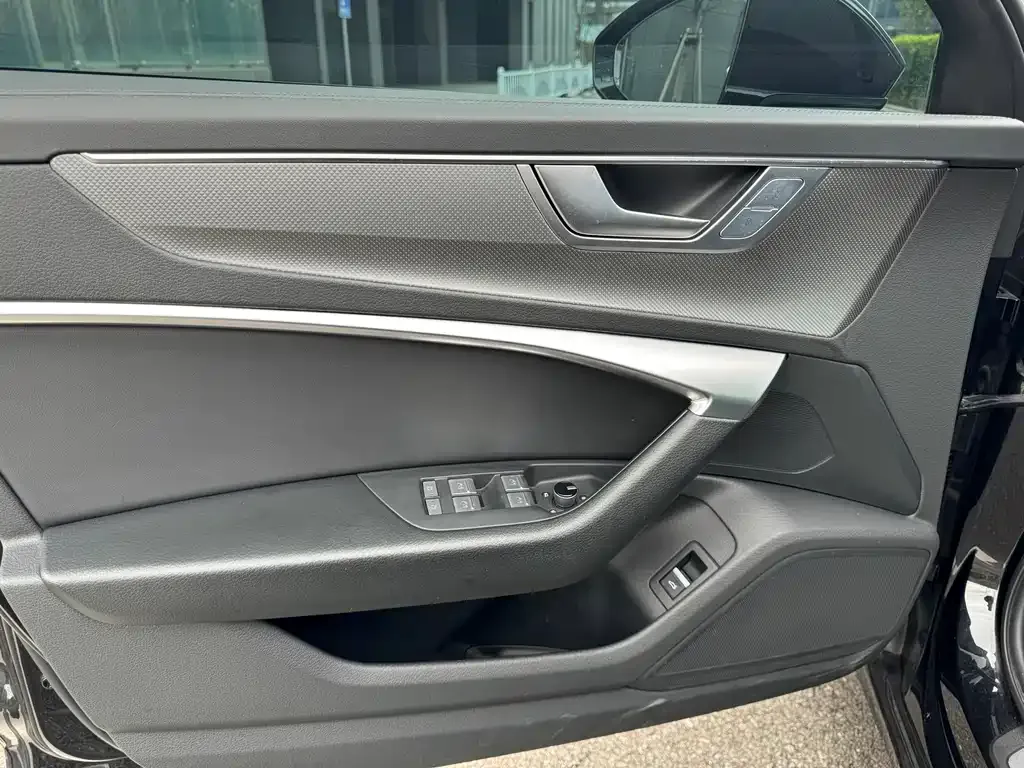 Audi A6L 2022 из CN, фото 5