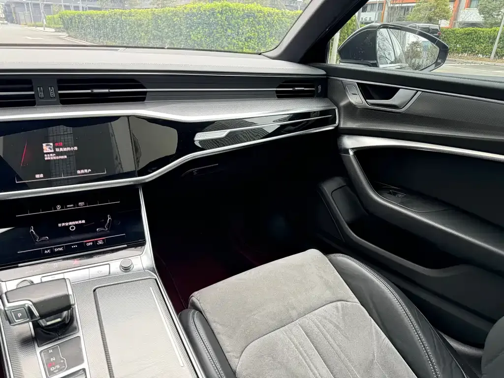 Audi A6L 2022 из CN, фото 9