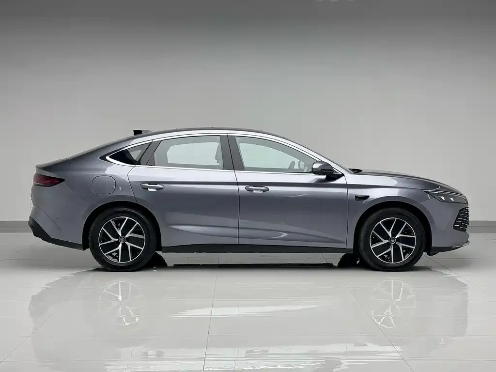 BYD Qin L — фото 8