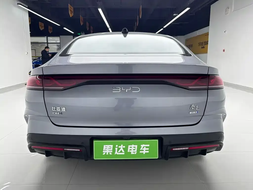 BYD Qin L — фото 7