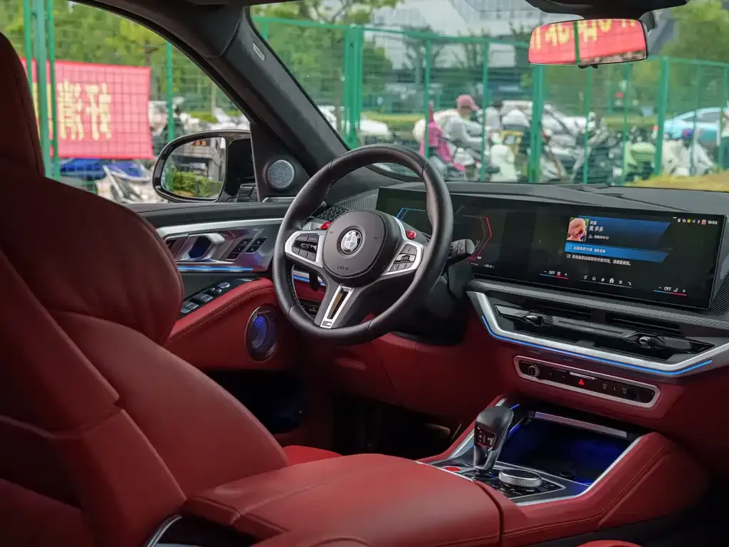 BMW XM — фото 2