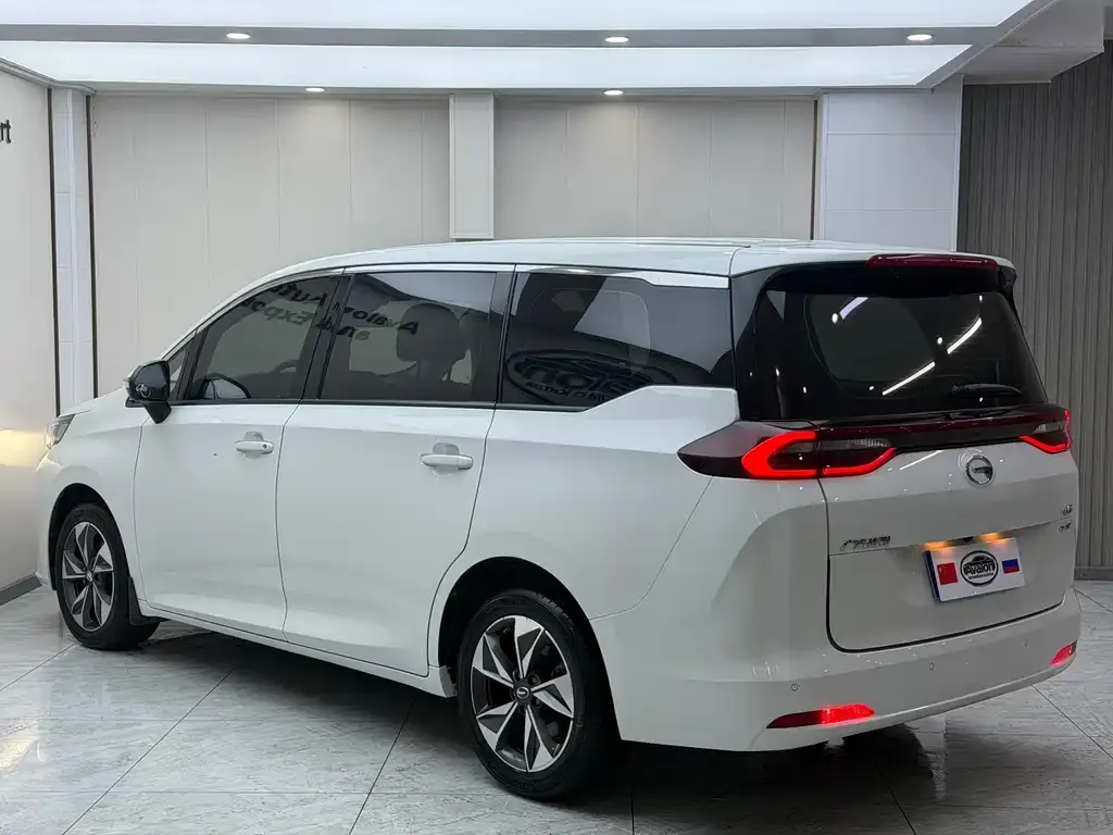 GAC Motor Trumpchi M6 — фото 10