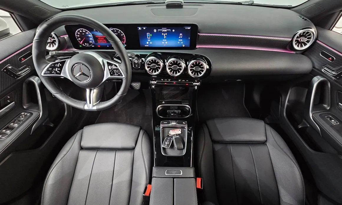 Mercedes-Benz A-Class — фото 10