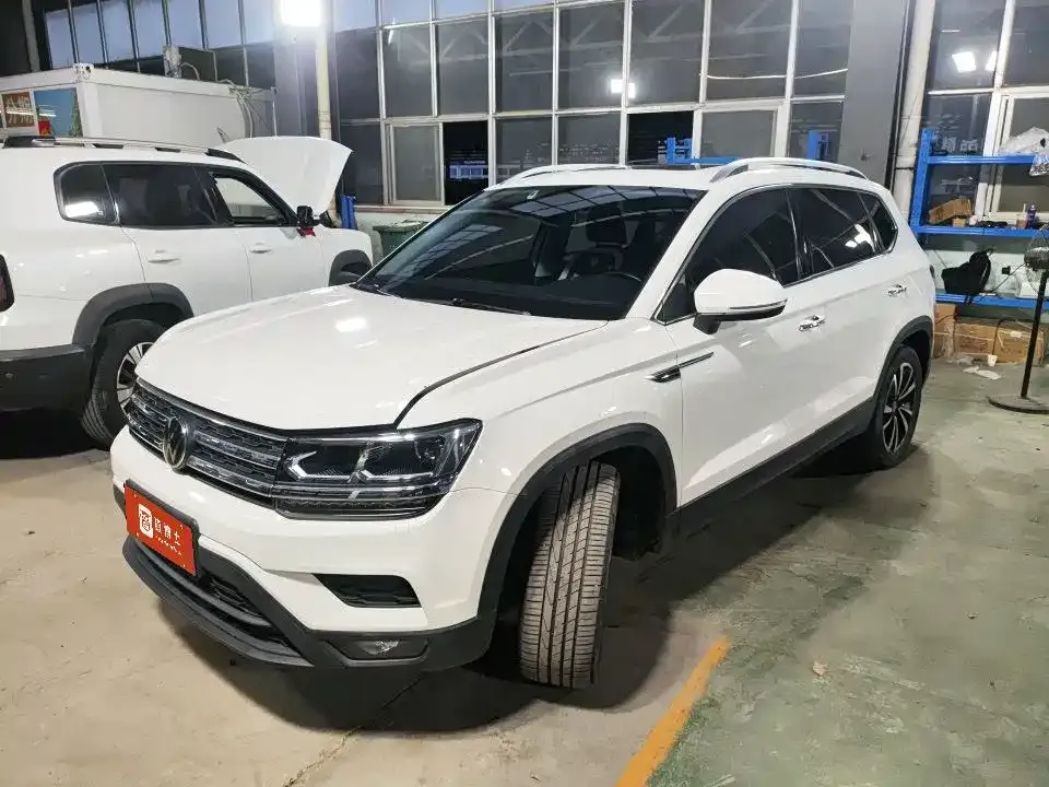 Volkswagen Tharu — фото 1
