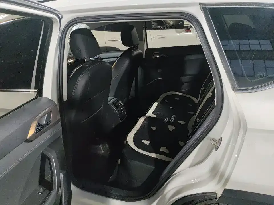Volkswagen Tharu — фото 2