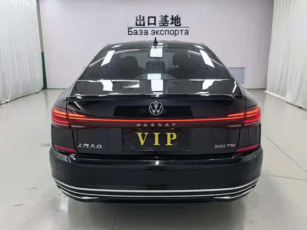Volkswagen Passat — фото 10