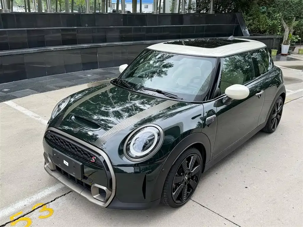 MINI Cooper (3-door) — фото 1