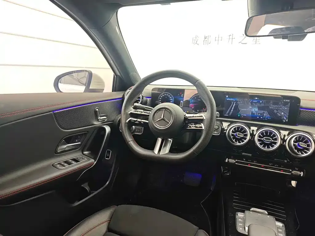 Mercedes-Benz A-Class — фото 10