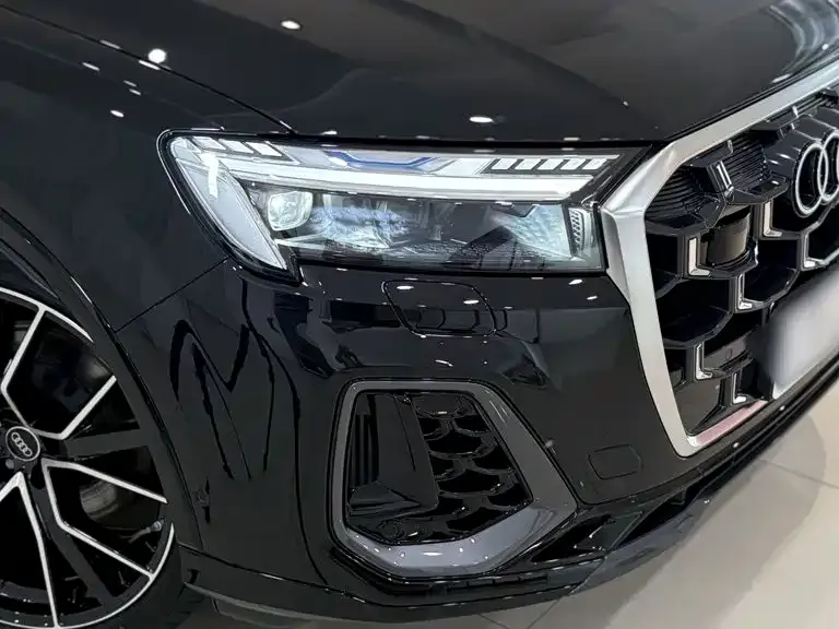 Audi Q7 — фото 4