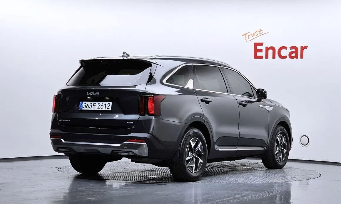 Kia Sorento — фото 6