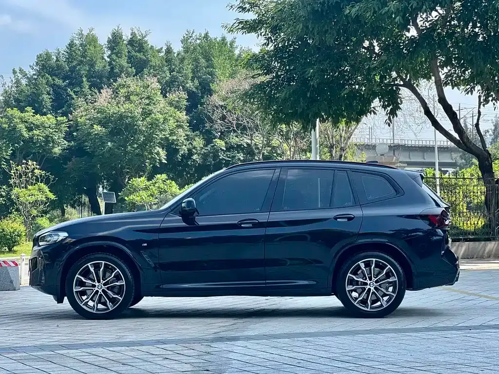 BMW X3 — фото 9