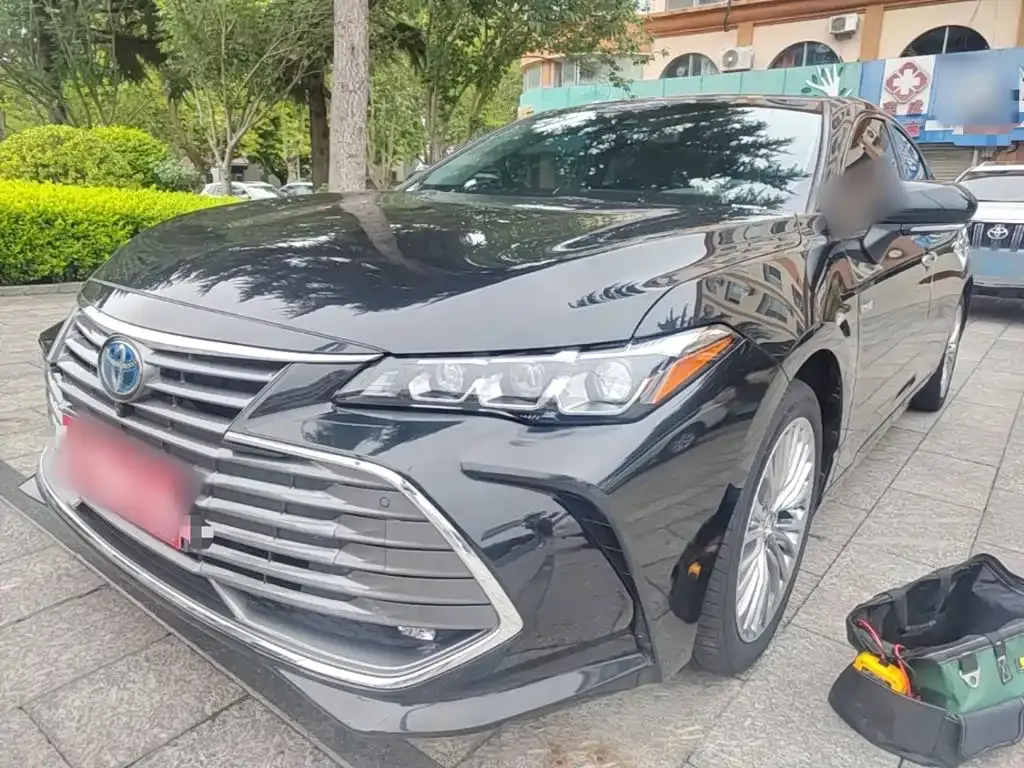 Toyota Avalon — фото 10