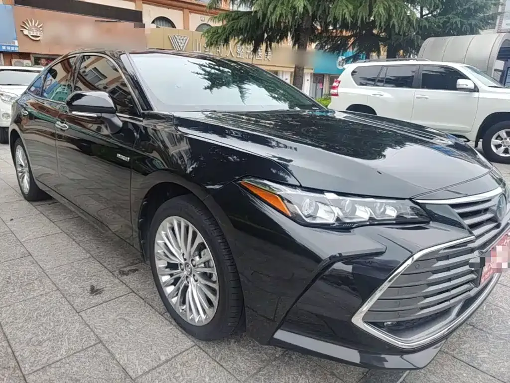 Toyota Avalon — фото 4