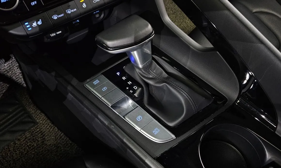 Hyundai AVANTE — фото 9