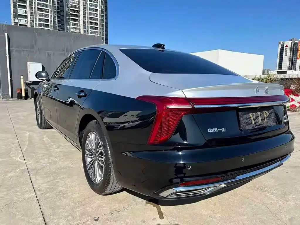 Hongqi H5 — фото 10
