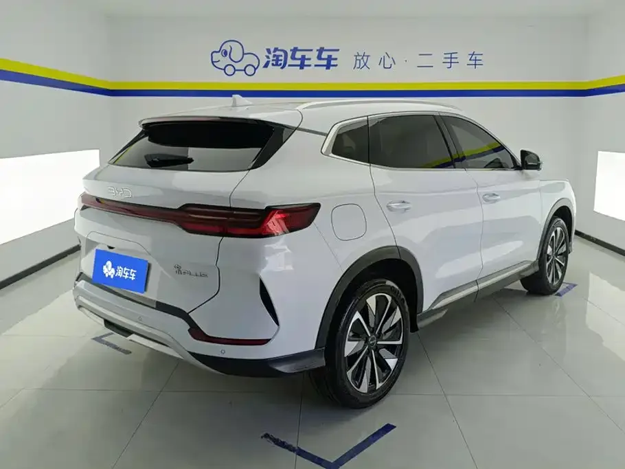 BYD PLUS New Energy — фото 7