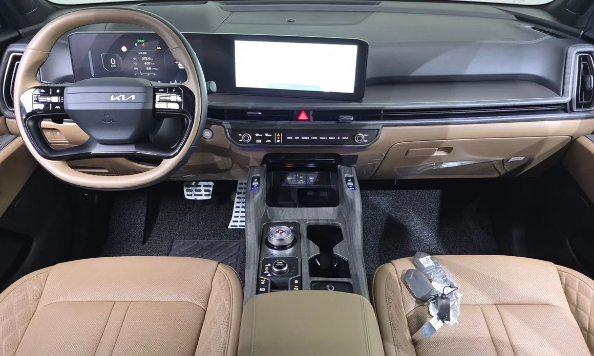 Kia Sorento — фото 7