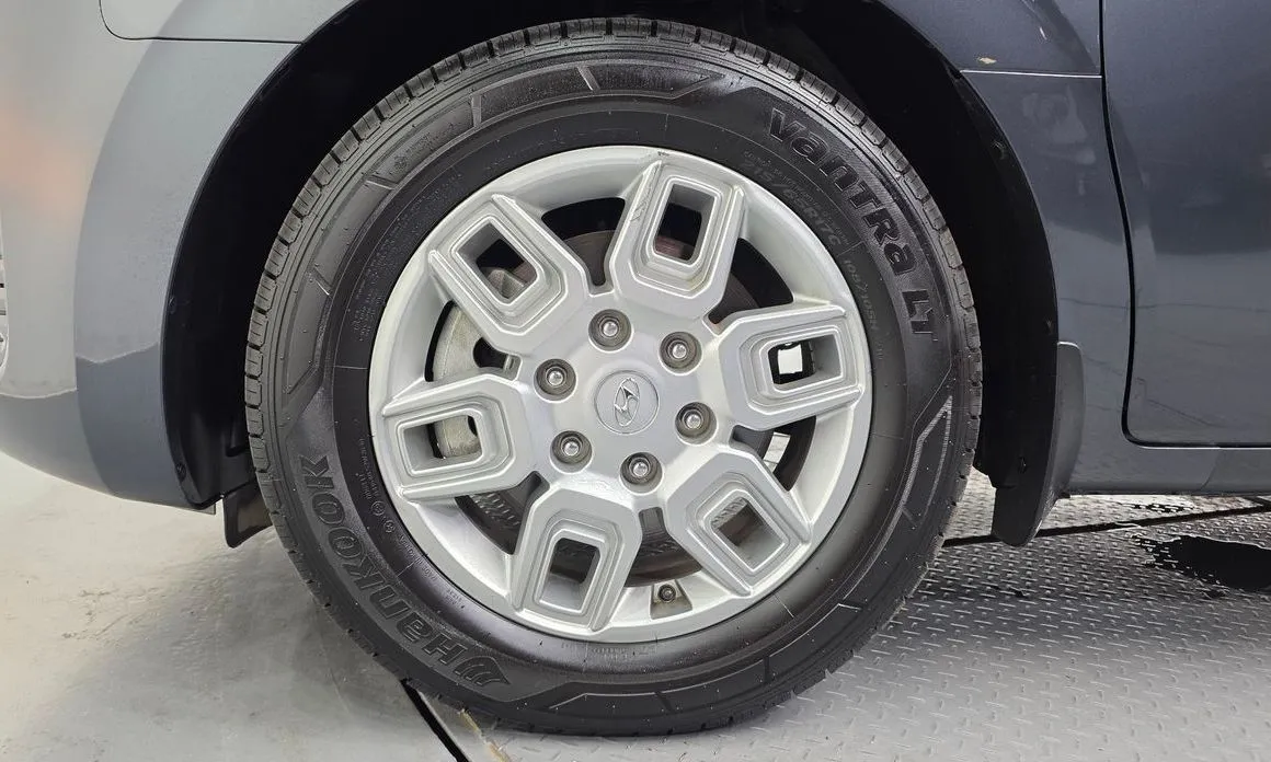 Hyundai Staria — фото 3
