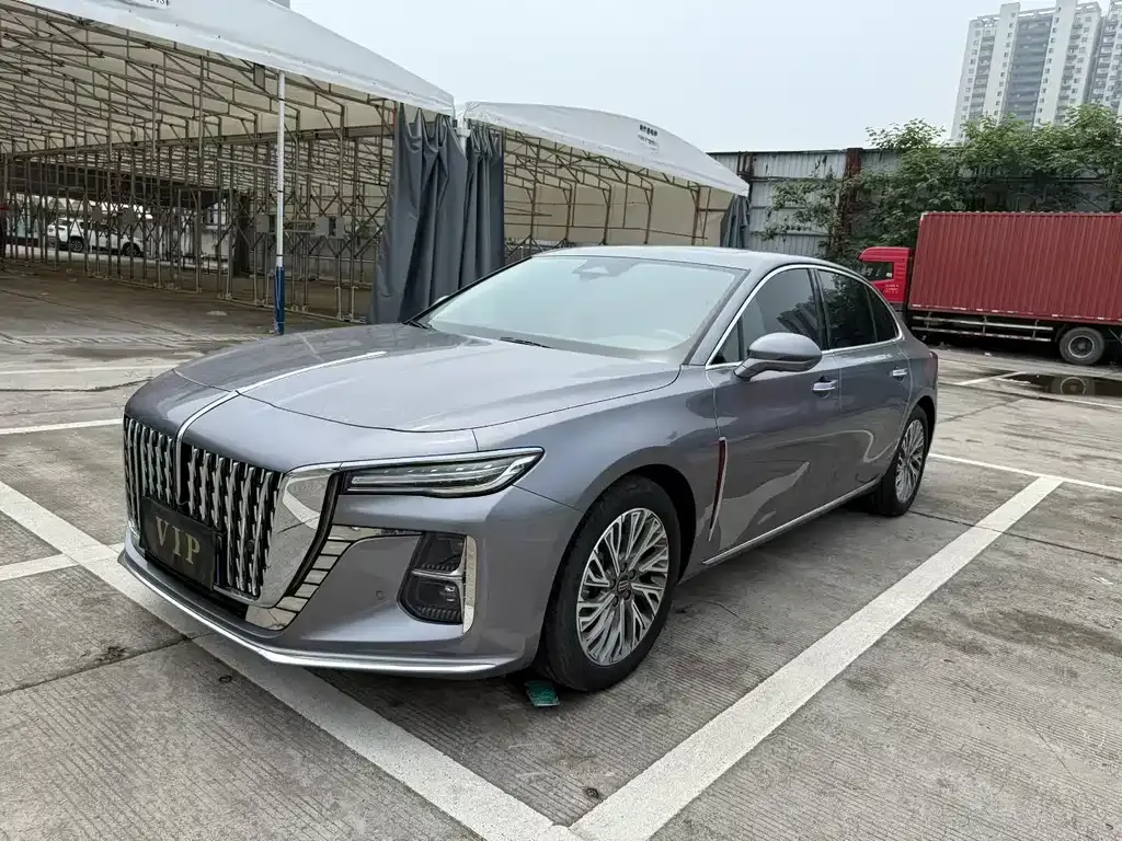 Hongqi H5 — фото 1