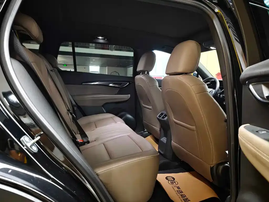Buick Envision Plus — фото 2