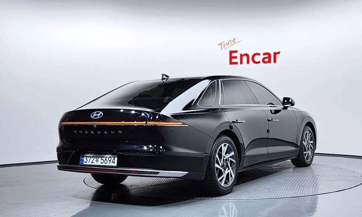Hyundai Grandeur 2023 из KR, фото 8