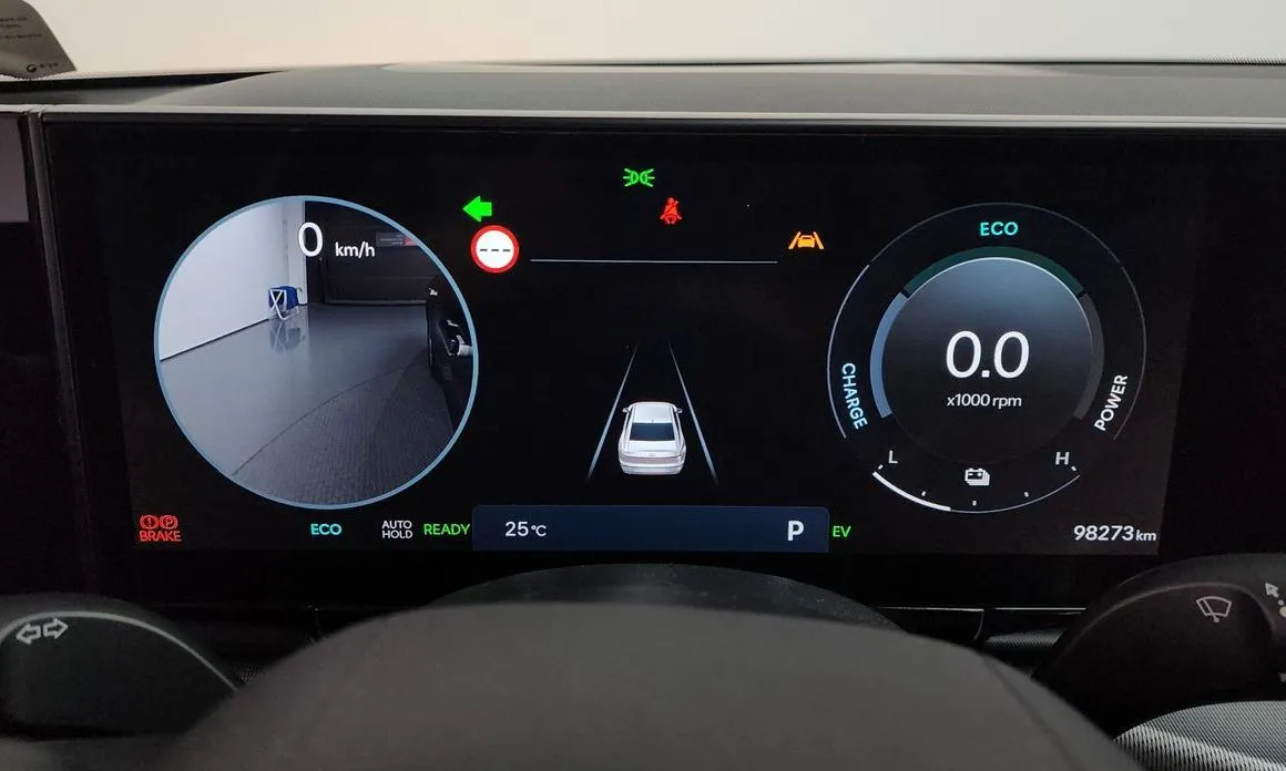 Hyundai Grandeur 2023 из KR, фото 3