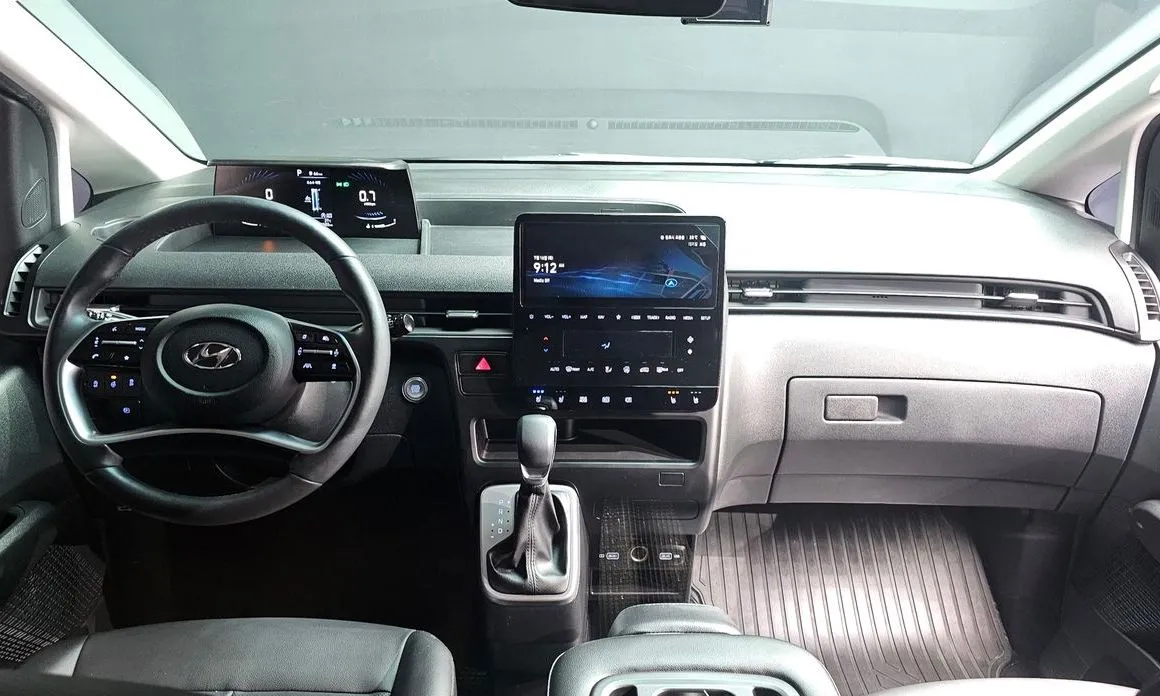 Hyundai Staria — фото 2