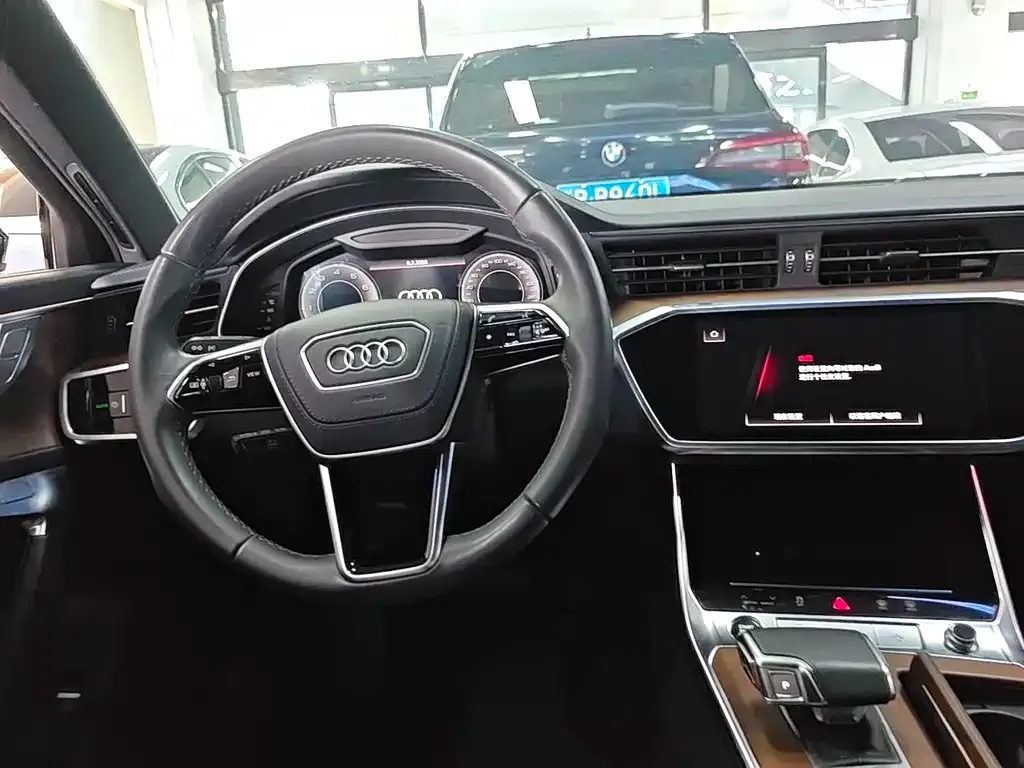 Audi A6L — фото 10