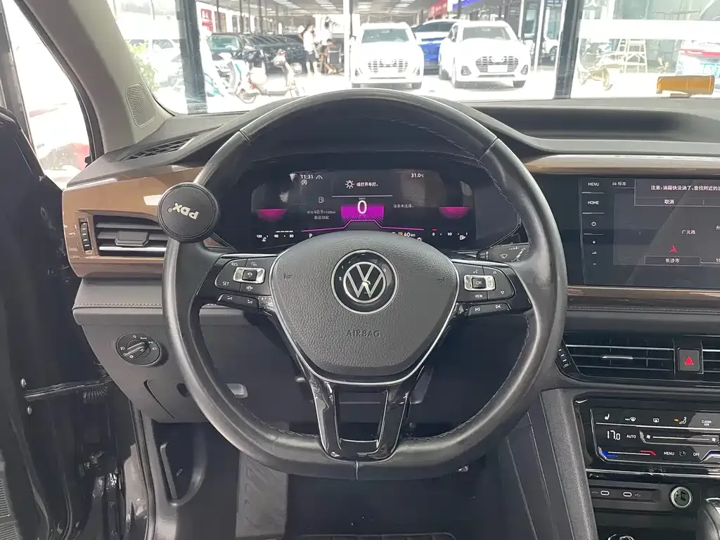 Volkswagen Tharu — фото 9