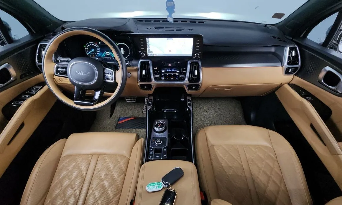 Kia Sorento — фото 10