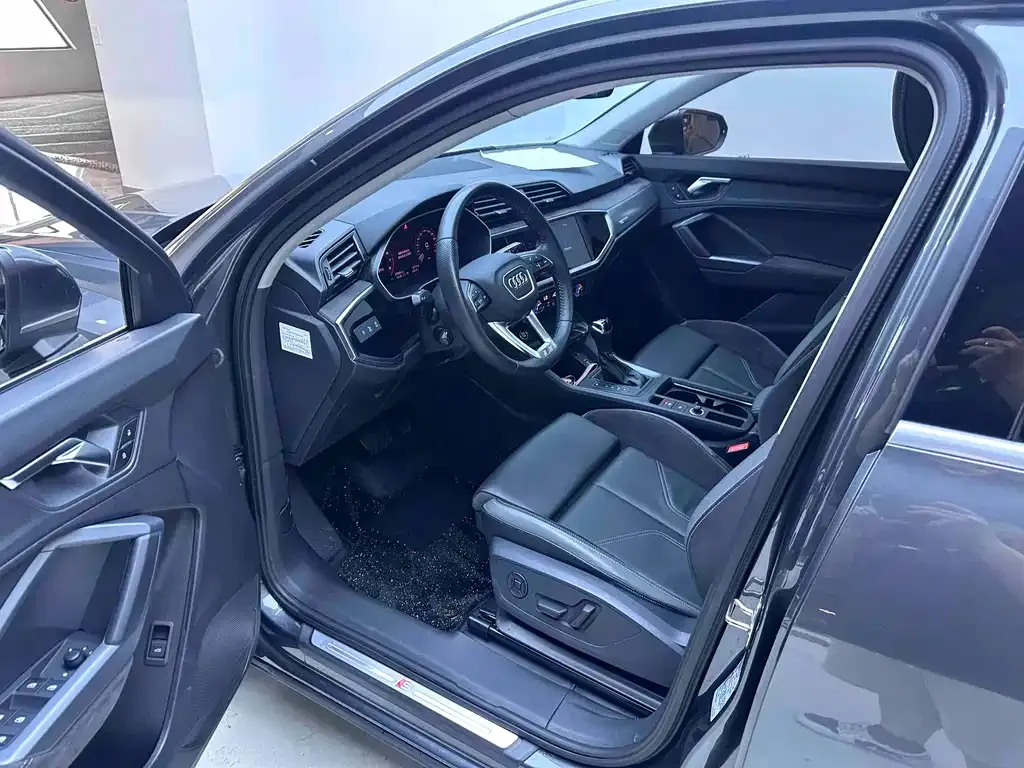 Audi Q3 Sportback 2021 из CN, фото 9