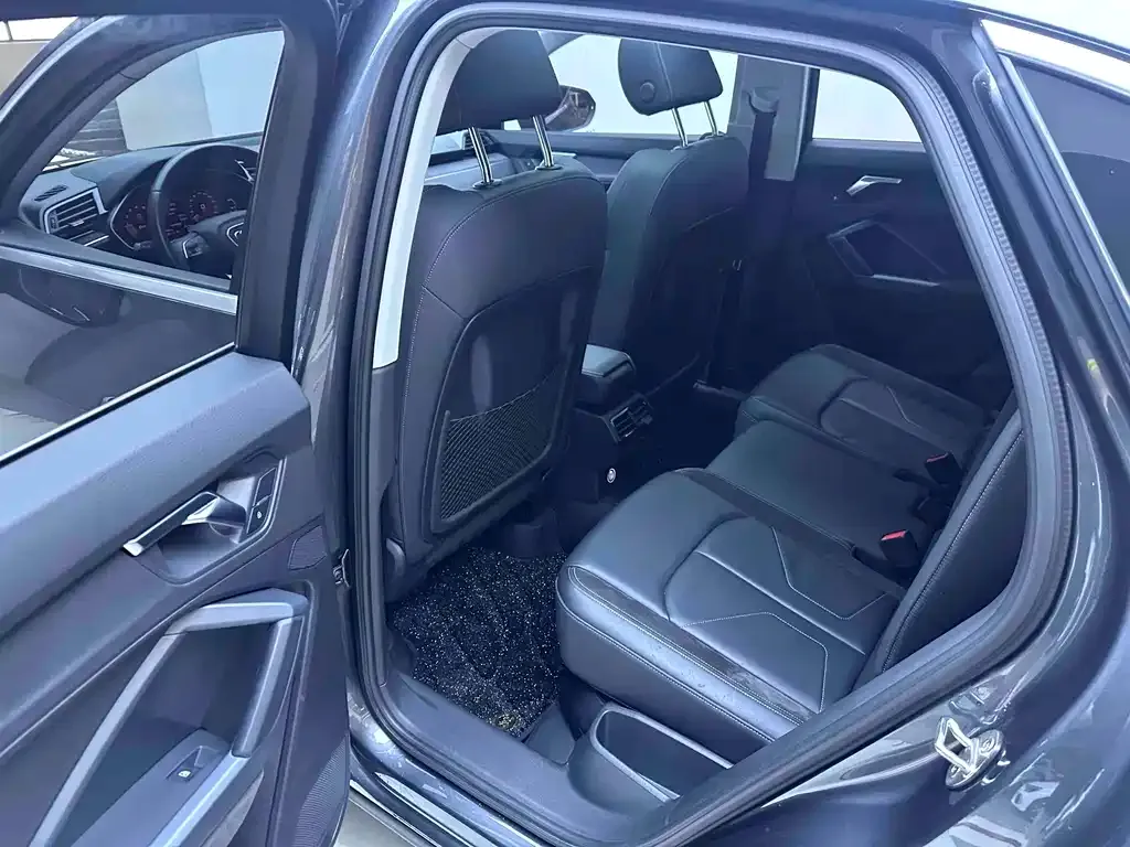 Audi Q3 Sportback 2021 из CN, фото 8