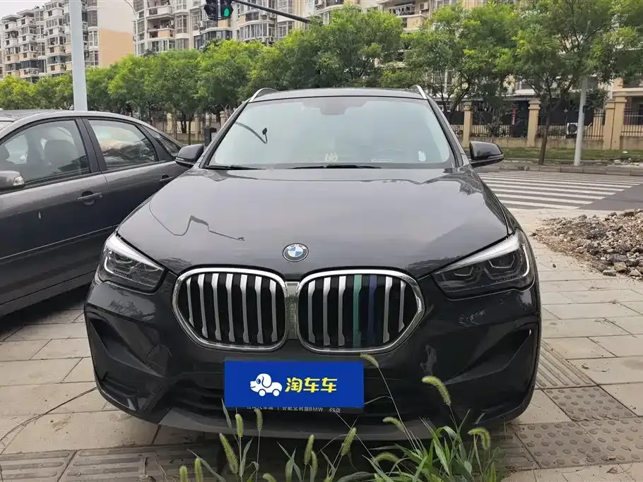 BMW X1 — фото 10