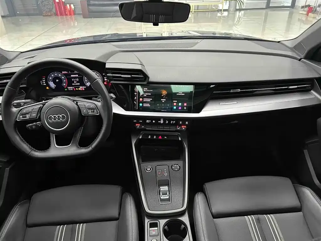 Audi A3 — фото 2